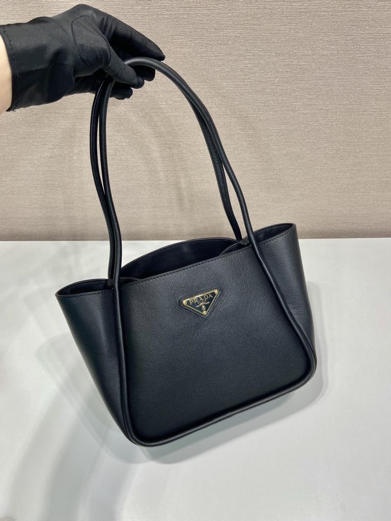Pra*a bucket bags